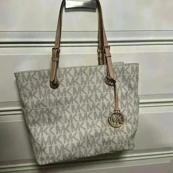 Michael Kors Tote - Picture 1 of 8